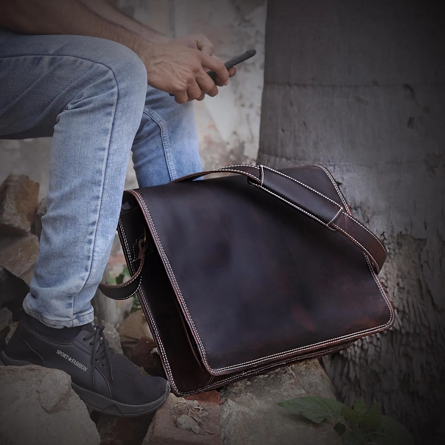 11 inch Small Crossbody Shoulder Genuine Leather iPad/Tablet Vintage Messenger Bag For 10.5 inch iPad Pro for Women & Men