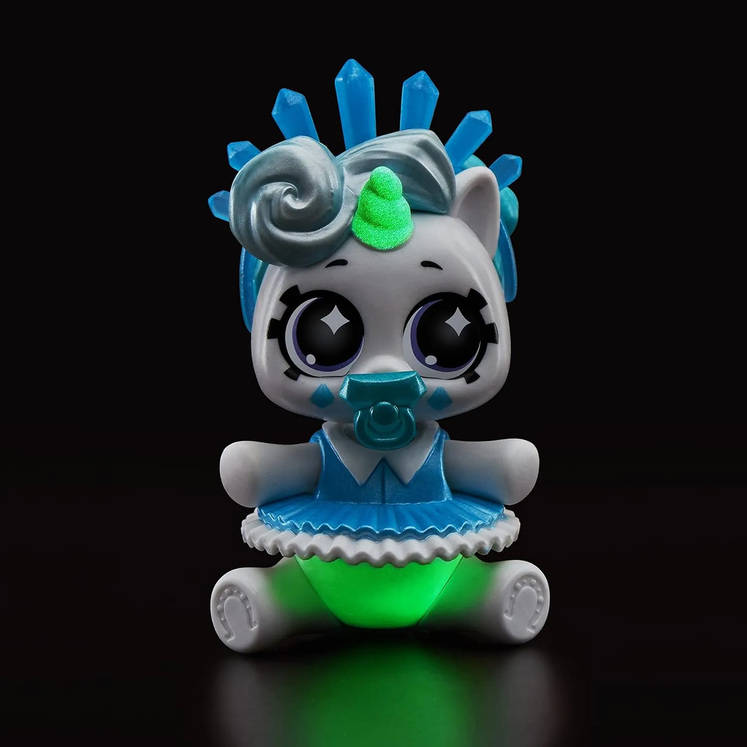 5 Surprise Unicorn Squad Series 6 Newborn Unicorn Glow Squard (2 Pack) by ZURU, Amazon Exclusive Mystery Collectible Toys, Mini Glow in The Dark, Collectable Capsule