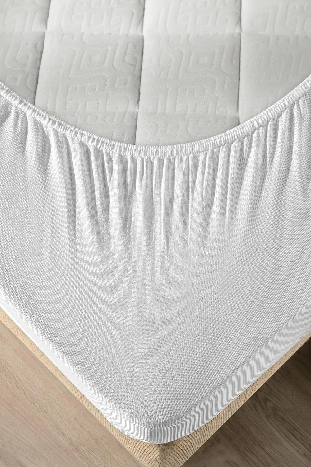 Ambesonne Fitted Nonslip 100% Waterproof Mattress Protector 3D Air Fabric Cover Bed Pad Fiber Smooth Noiseless Texture for a Hotel Quality Comfortable Sleep, 8''-21'' Deep Pocket, Calking