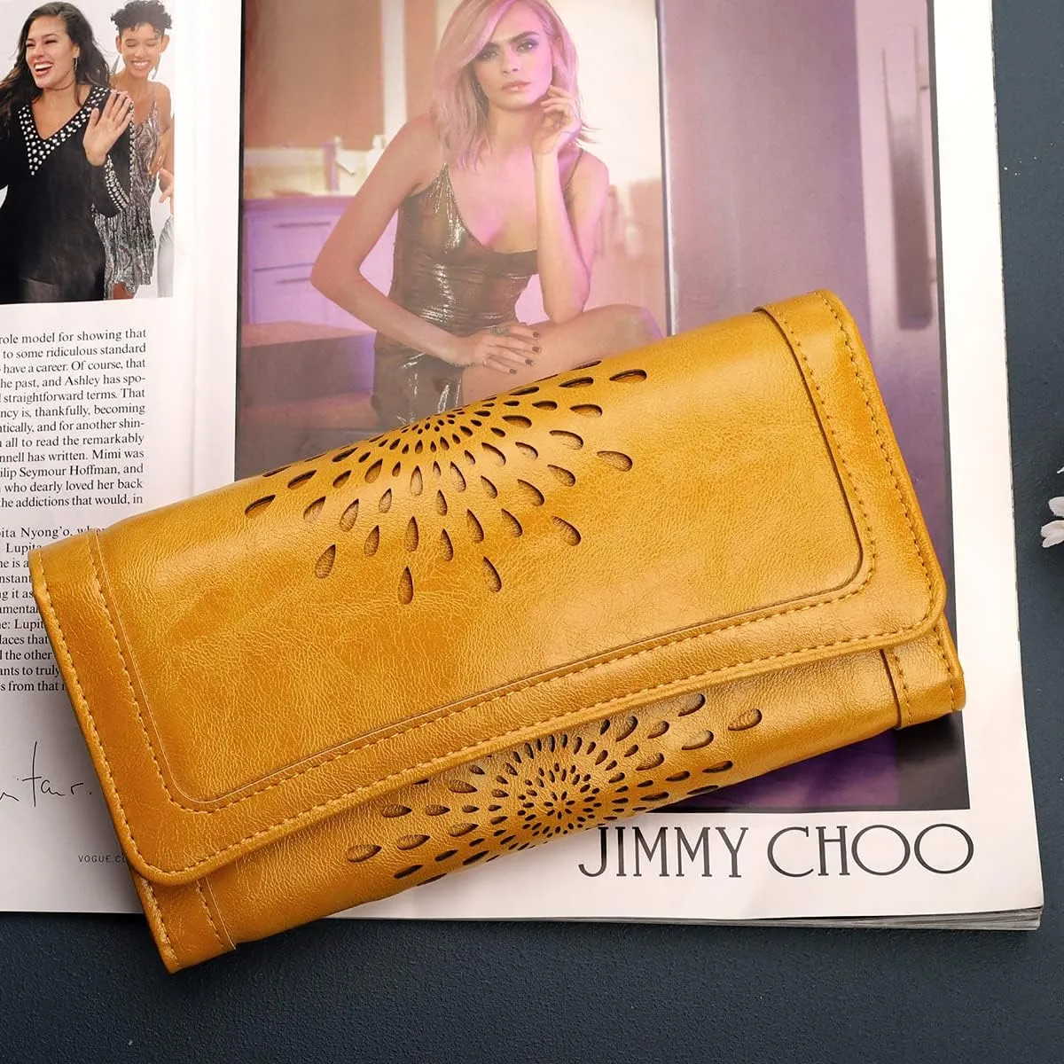 APHISON Womens Wallets RFID Blocking Leather Clutch Long Wallet for Women Card Holder Phone Organizer Ladies Travel Purse Hollow Out Sunflower Design Gift