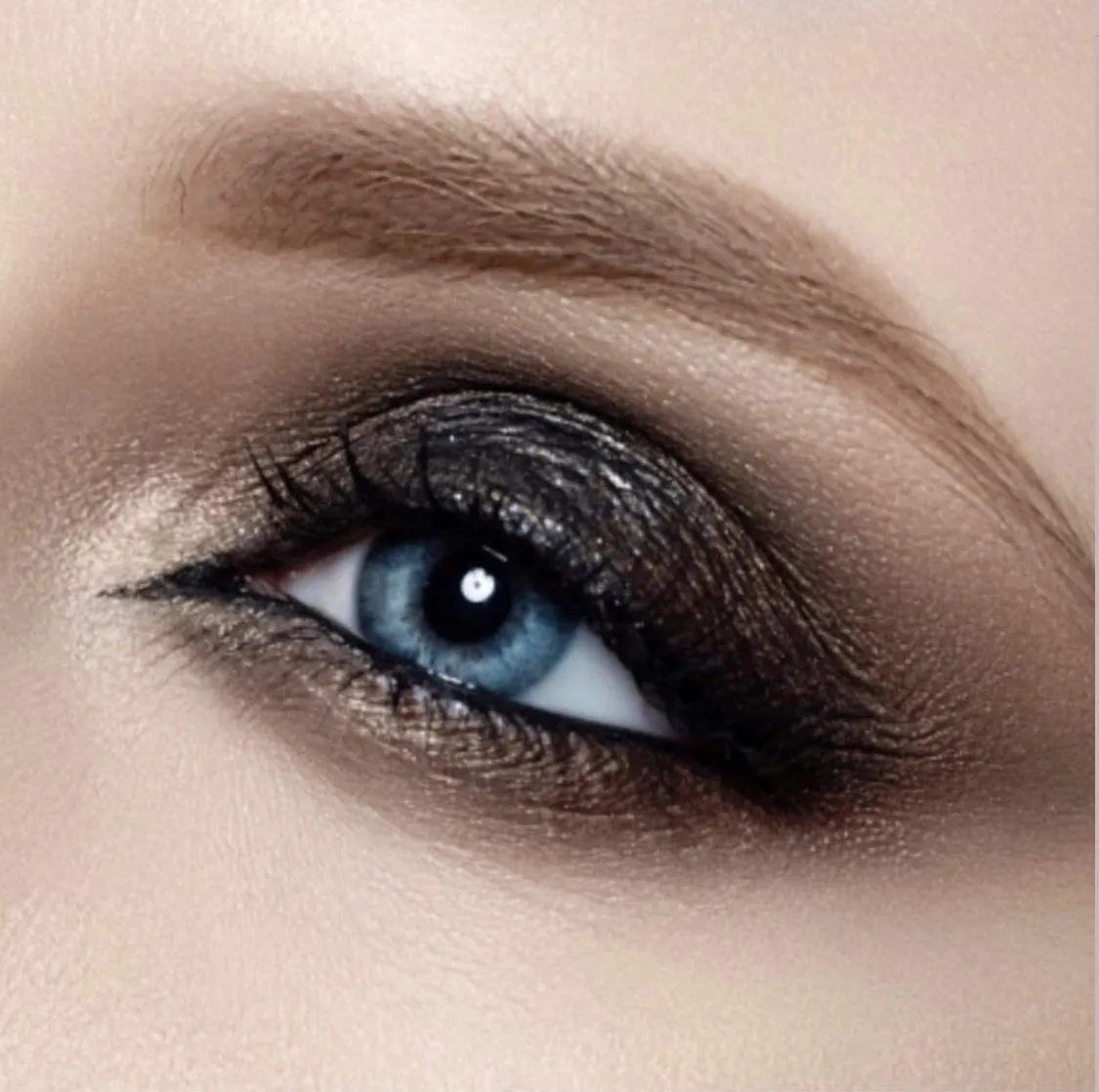 Artisan L'uxe Beauty Velvet Jumbo Eyeliner Pencil - Smokey Eyes in 3 Minutes - Water-Proof, Smudge-Proof, Long-Lasting - Age-Defying Essential Oils - Midnight (Shade: Black)