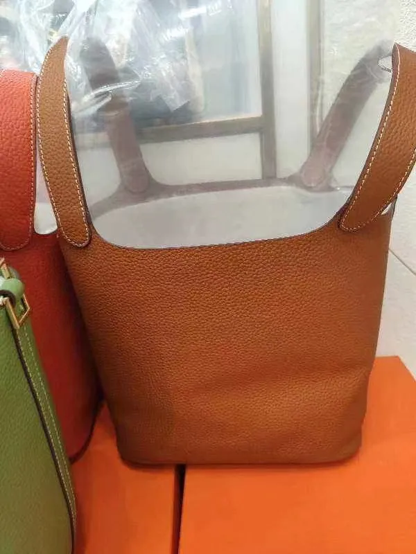 Bucket-style Handbag