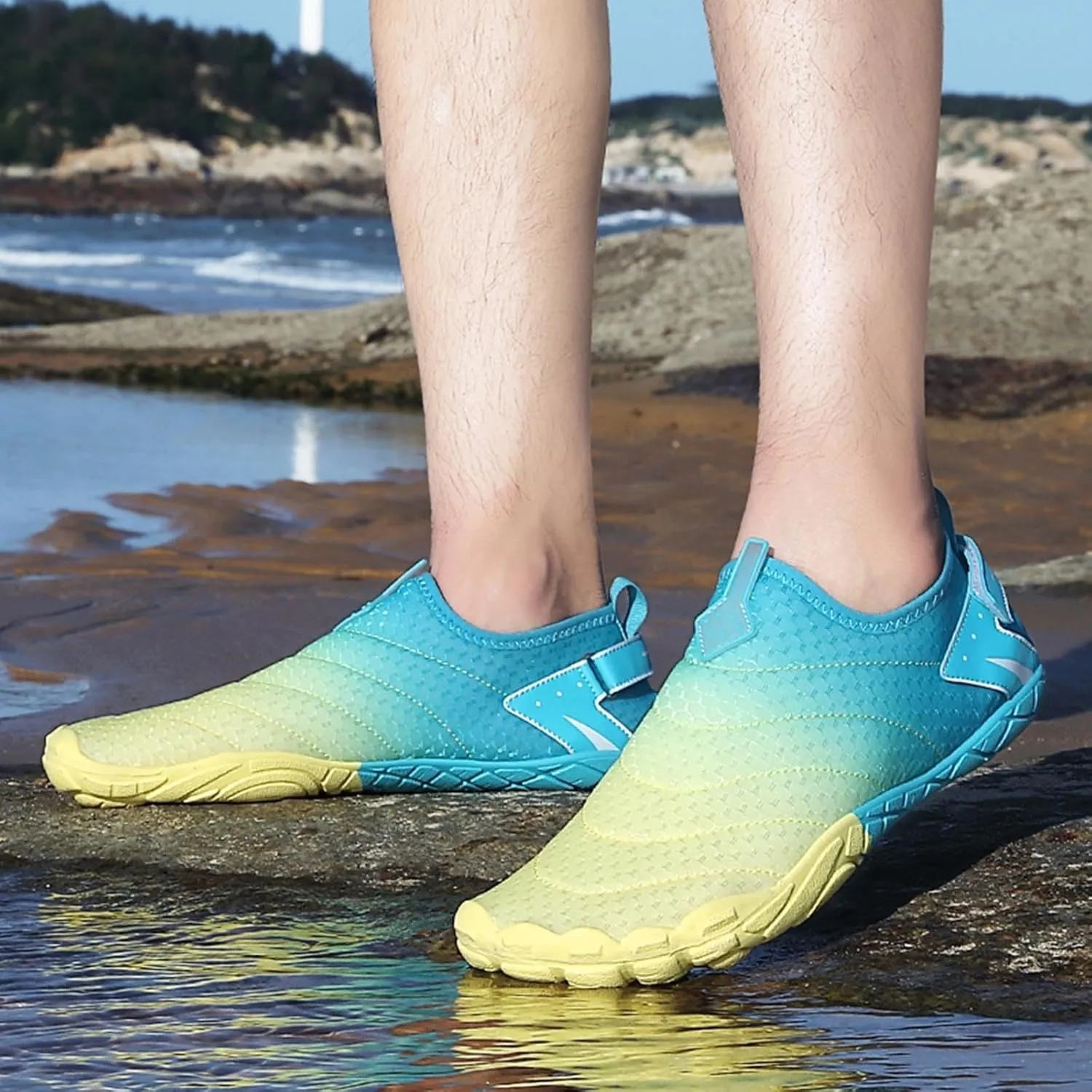 Couples Wading Outdoor Beach Shoes River Shoes Men's and Women's Non Slip Women's Breathable Mesh Casual Sneaker