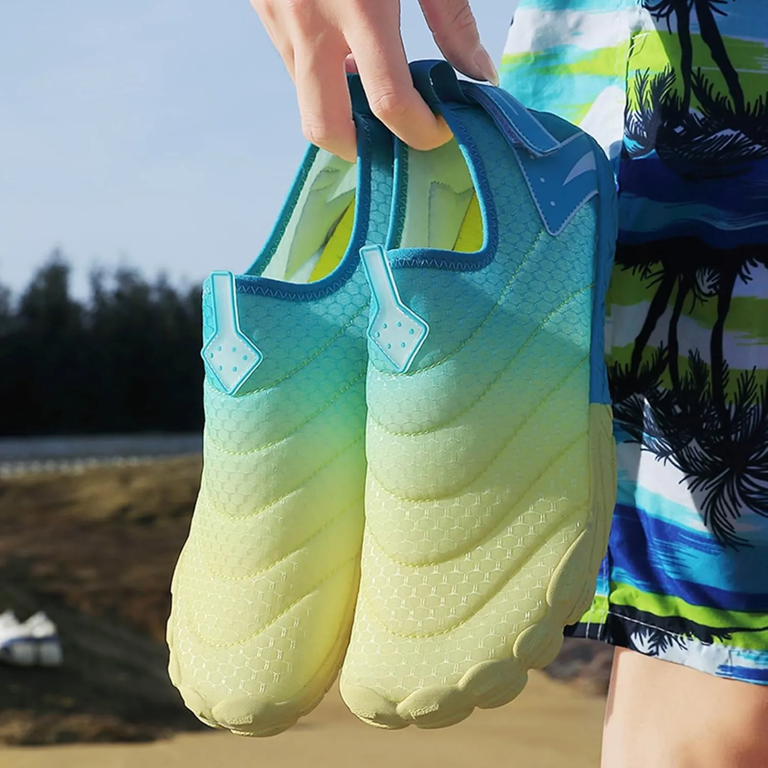 Couples Wading Outdoor Beach Shoes River Shoes Men's and Women's Non Slip Women's Breathable Mesh Casual Sneaker