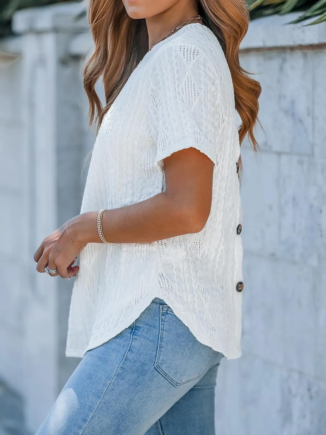 CUPSHE Women’s Tops Woven Round Neck Short Sleeves Curved Hem Blouses Causal Dressy Leisure Beach