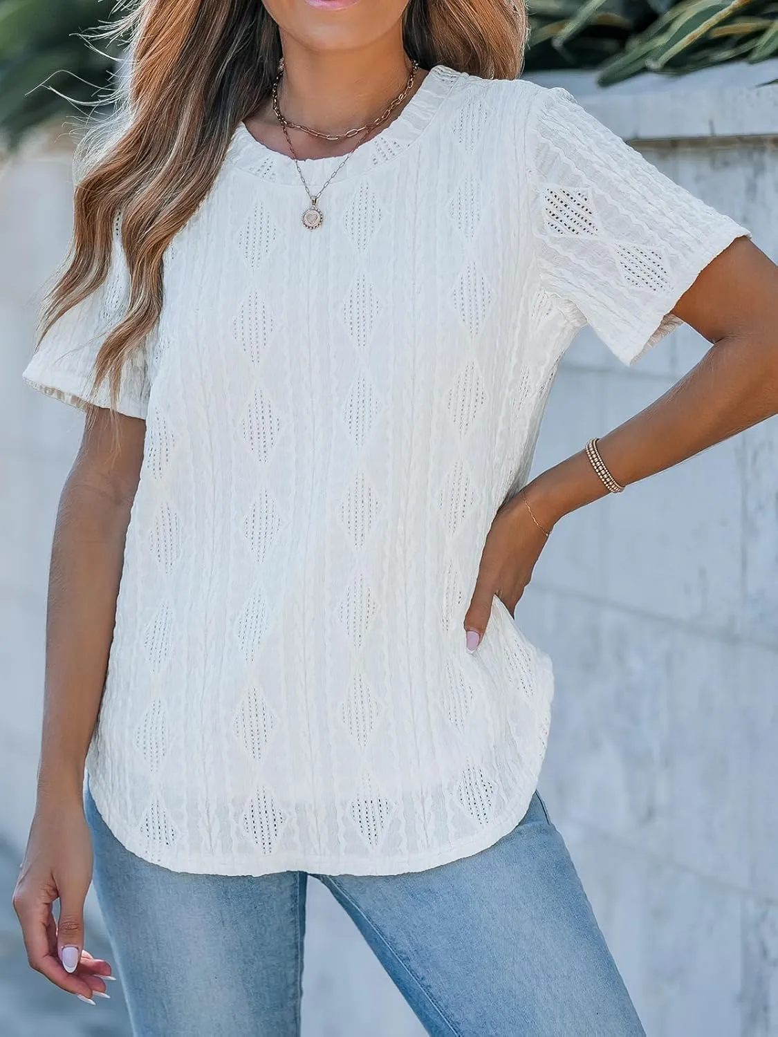 CUPSHE Women’s Tops Woven Round Neck Short Sleeves Curved Hem Blouses Causal Dressy Leisure Beach