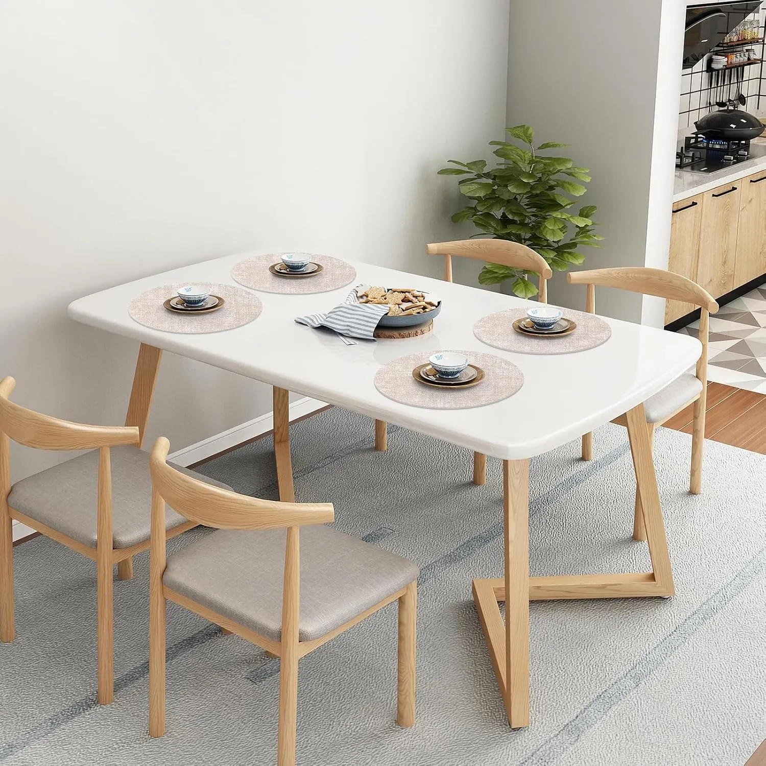 Homaxy Round Faux Leather Placemats and Coasters, Washable Dual-Side Table Mats, Wipeable Heat-Resistant Dining Place Mats for Outdoor and Indoor, Set of 4, Diameter 13 and 3.93 inch, Beige