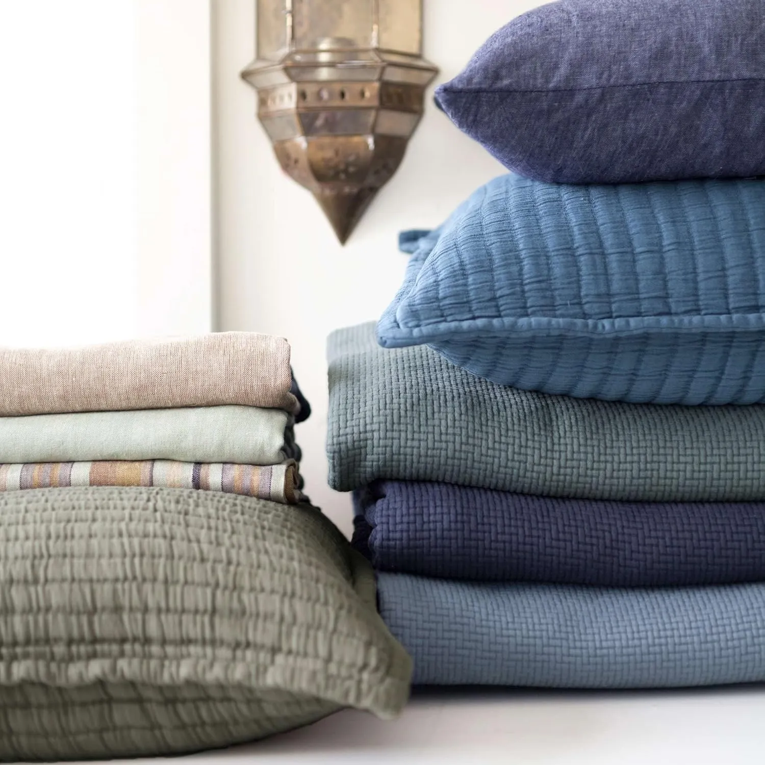 Interlaken Ink Matelasse Coverlet, Queen Size, Blue Solid Pattern