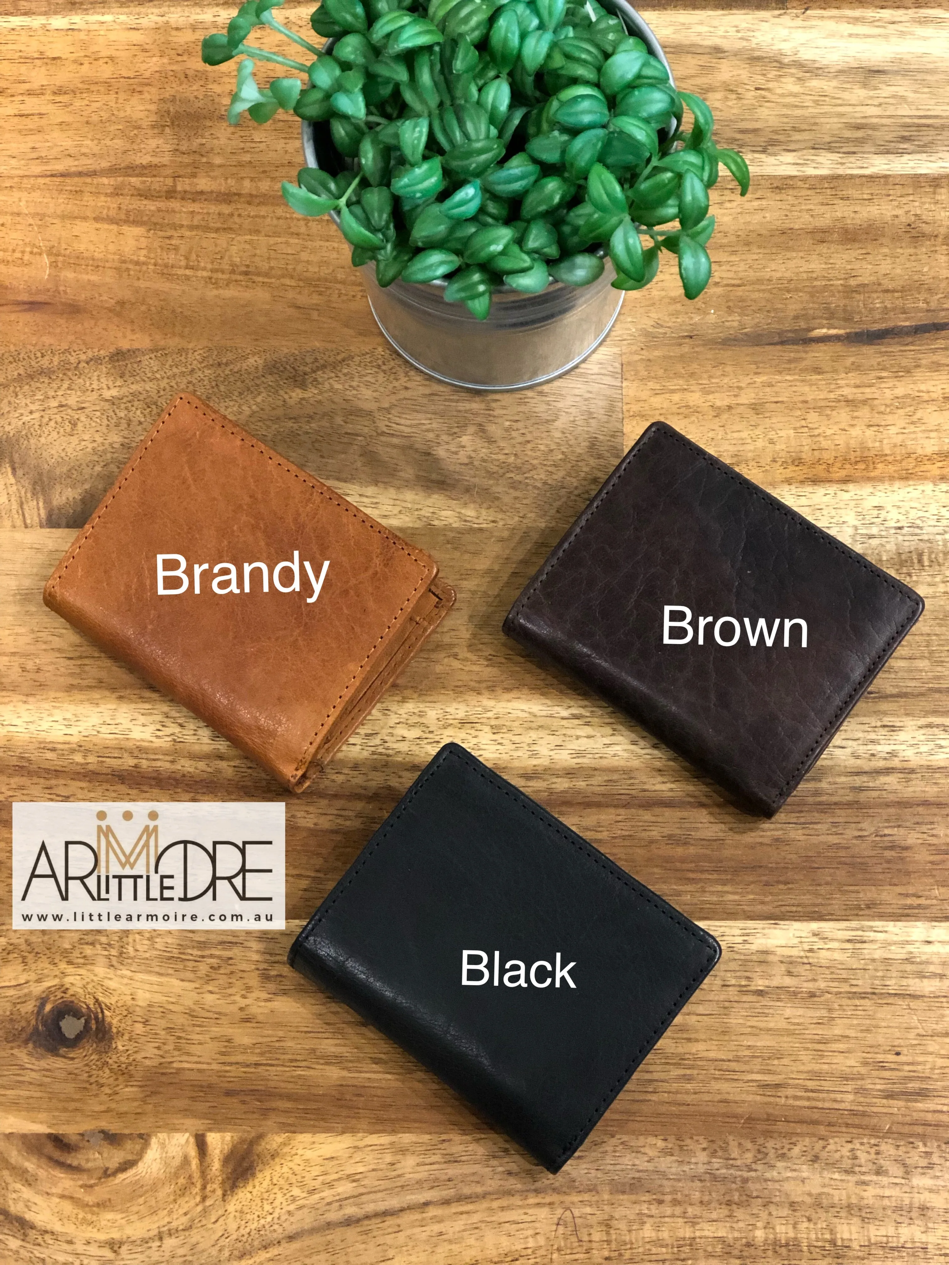 LA4241 Men's Lightly Oiled Rugged Bi-Fold Wallet