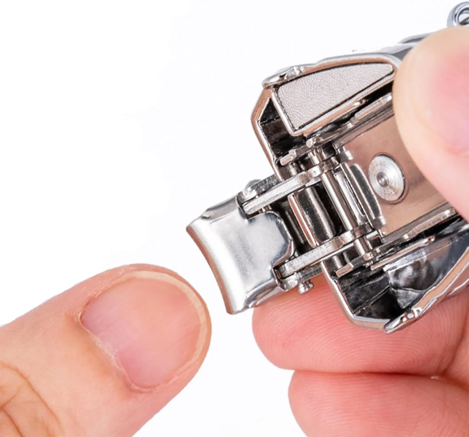Mini Bag-Shaped Folding Nail Clippers, Stainless Steel Mini Fingernail Clipper with Keyring, Convenient Practical (Champagne,One Size)