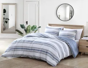 Nautica - King Comforter Set, Reversible Woven Bedding with Matching Shams, Medium-Weight, Oeko-Tex Certified (Bay Shore Navy)