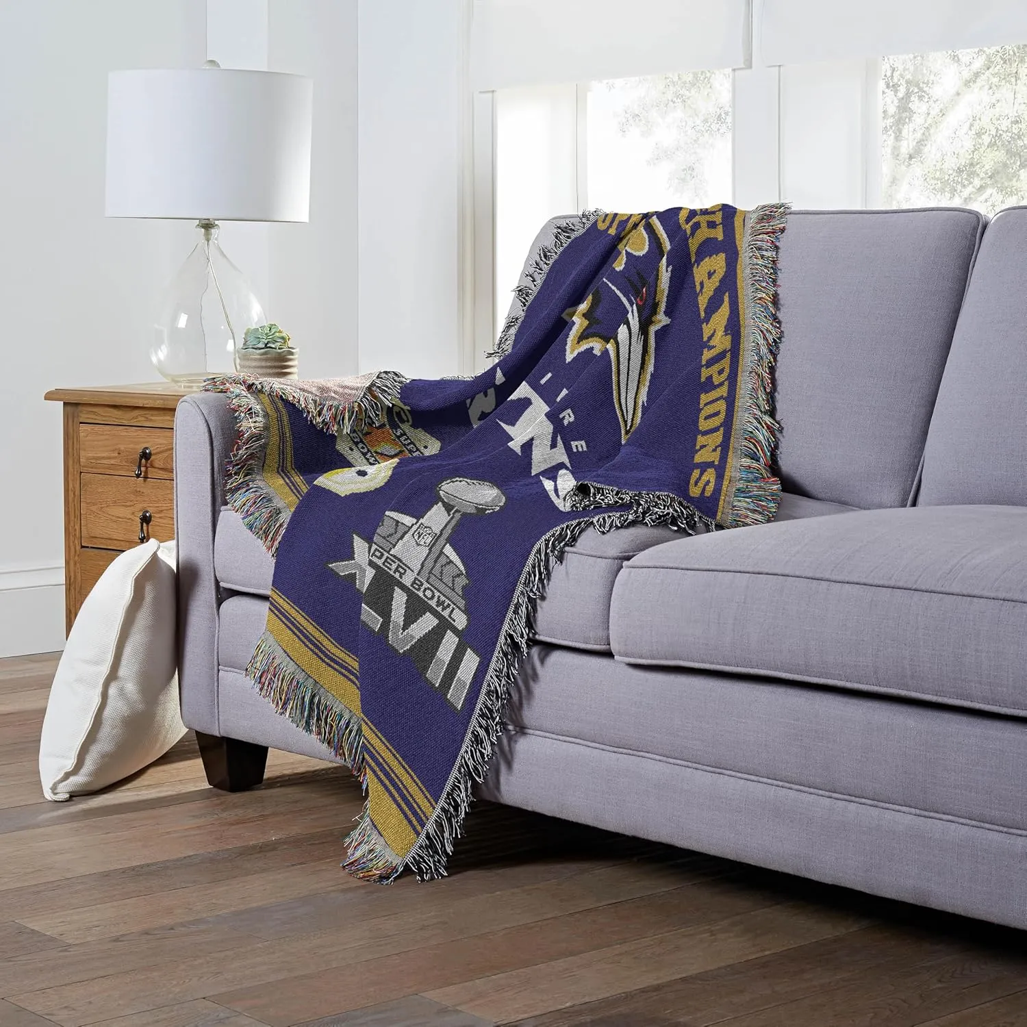 NORTHWEST NFL Unisex-Adult Woven Tapestry Throw Blanket