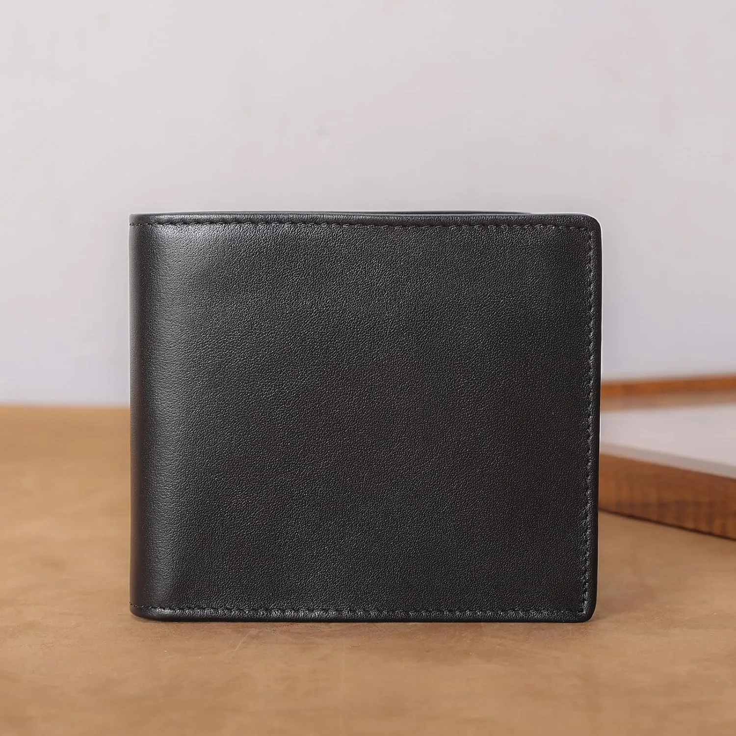 Polare Men's RFID Blocking Cowboy Genuine Natural Crazy Horse Leather Bifold Wallet