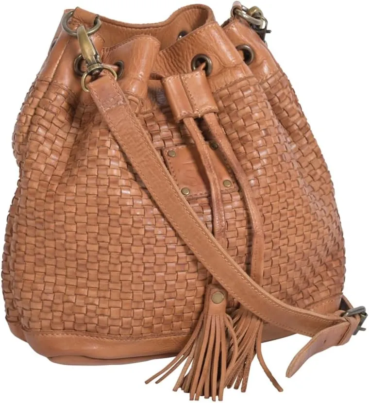STS Ranchwear Womens Sweetgrass Bucket Bag Distressed Tan Leather Bucket Bag
