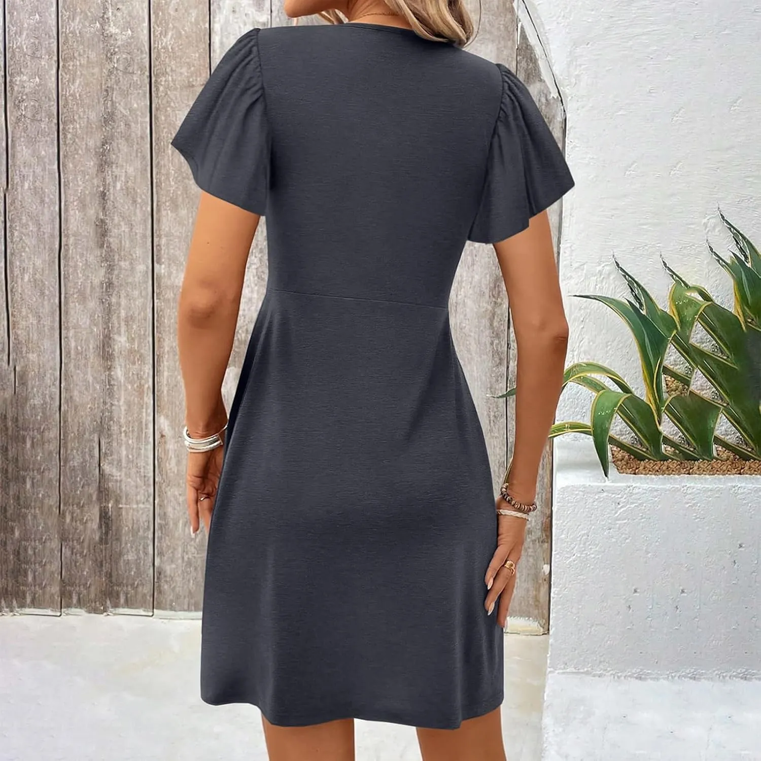 Sundresses for Women 2025 Twist Front V Neck Ruffle Dresses Short Sleeve Sexy Mini Dress A Line Going Out Dress