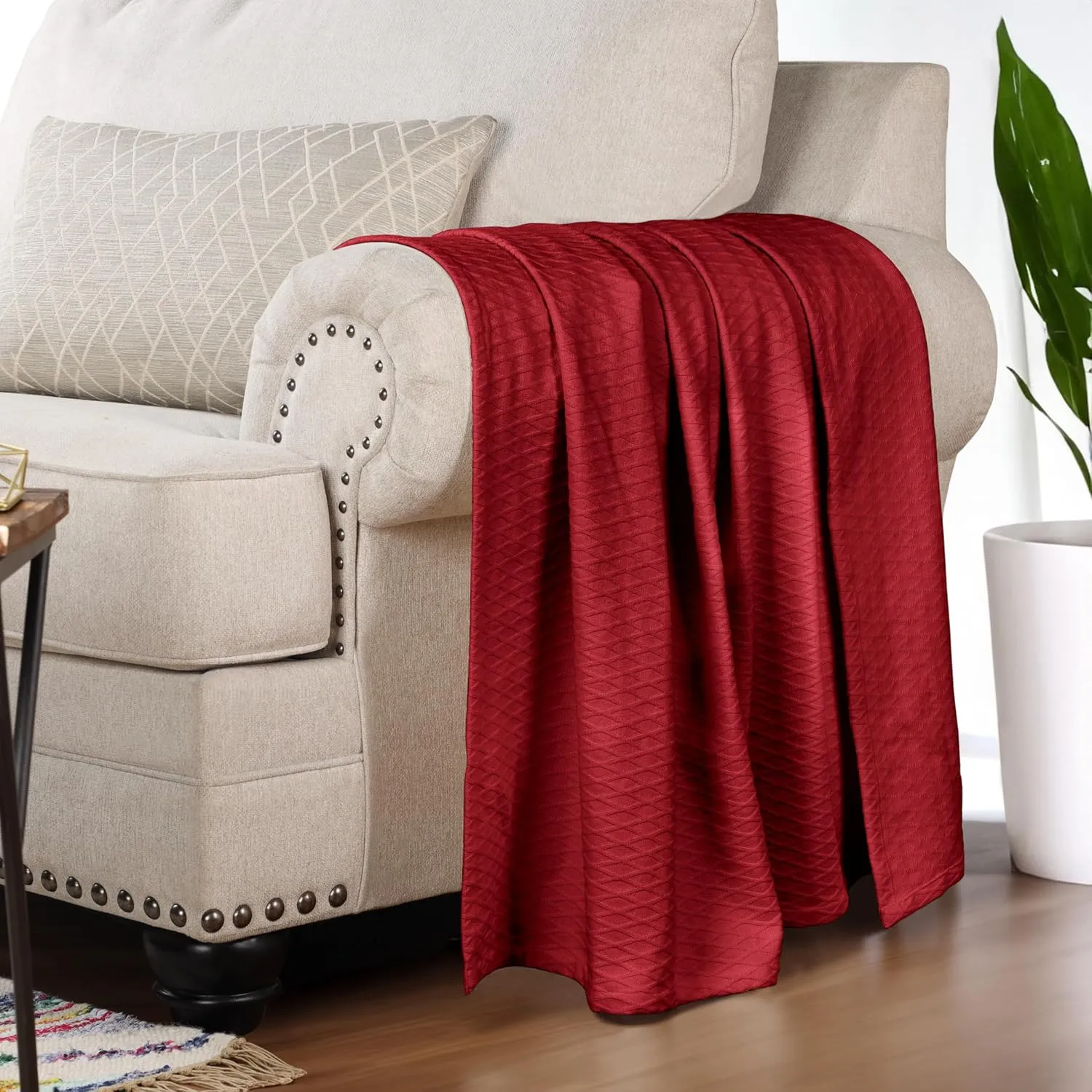 SUPERIOR Diamond Weave All-Season Cotton Blanket, Cover for Home, Couch, Bed, Soft, Warm Blankets, Boho Aesthetic, Comfy, Cozy, and Cute Covers, Decorative Bedding Essentials, Full/Queen, Burgundy
