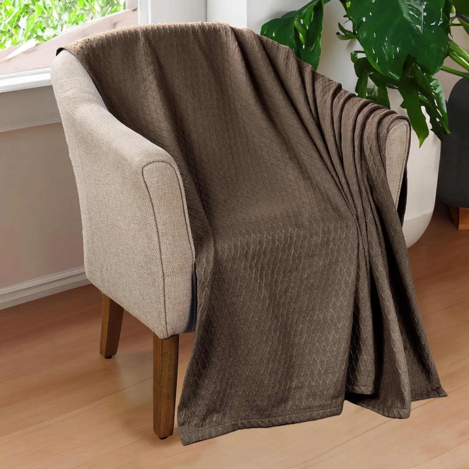 SUPERIOR Diamond Weave All-Season Cotton Blanket, Cover for Home, Couch, Bed, Soft, Warm Blankets, Boho Aesthetic, Comfy, Cozy, and Cute Covers, Decorative Bedding Essentials, King, Chocolate