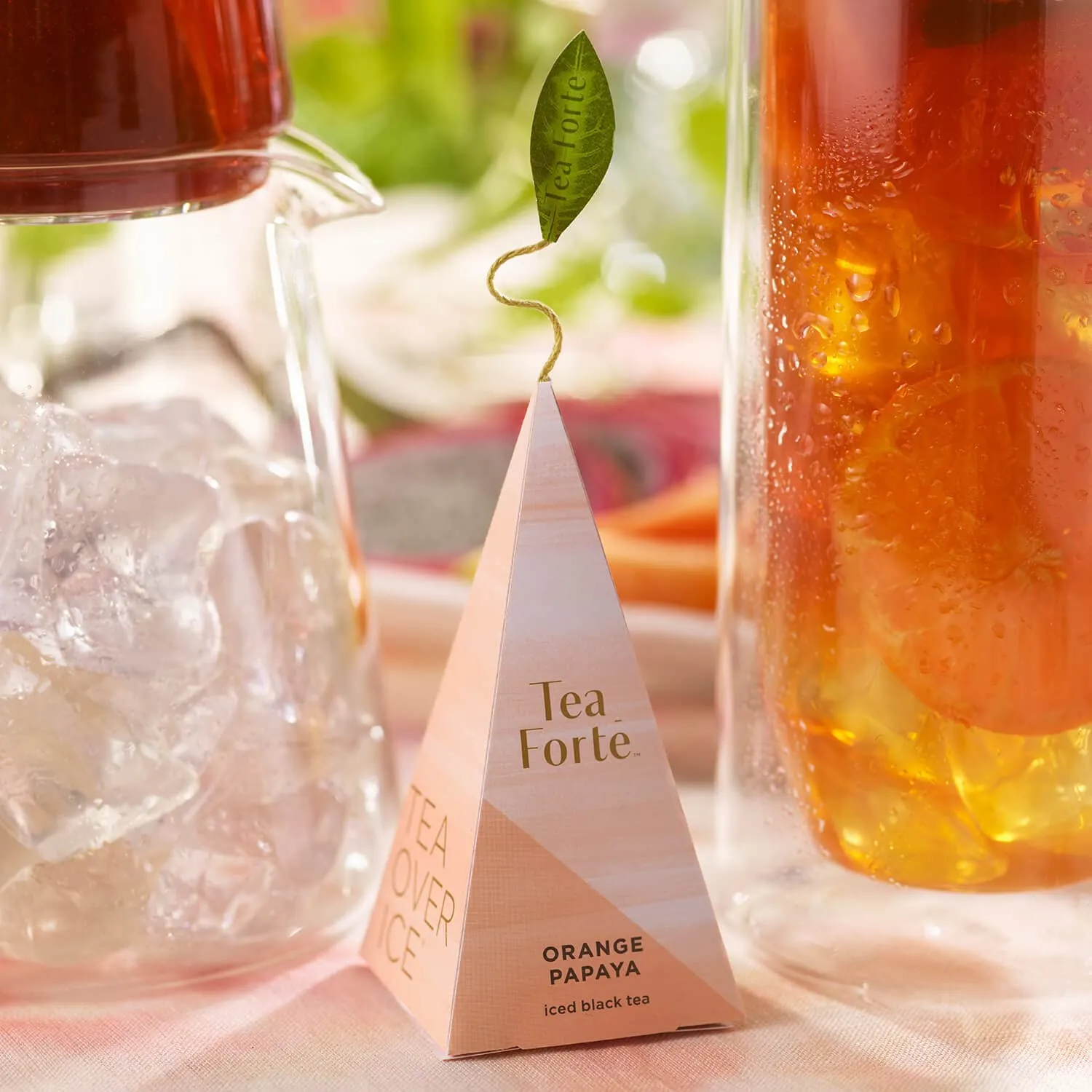 Tea Forte Tea Over Ice Orange Papaya Premium Organic Caffeinated Black Iced Tea Blend, 5 Count Individually Wrapped Handcrafted Pyramid Infuser Tea Bags, Each Steeps 24 oz.