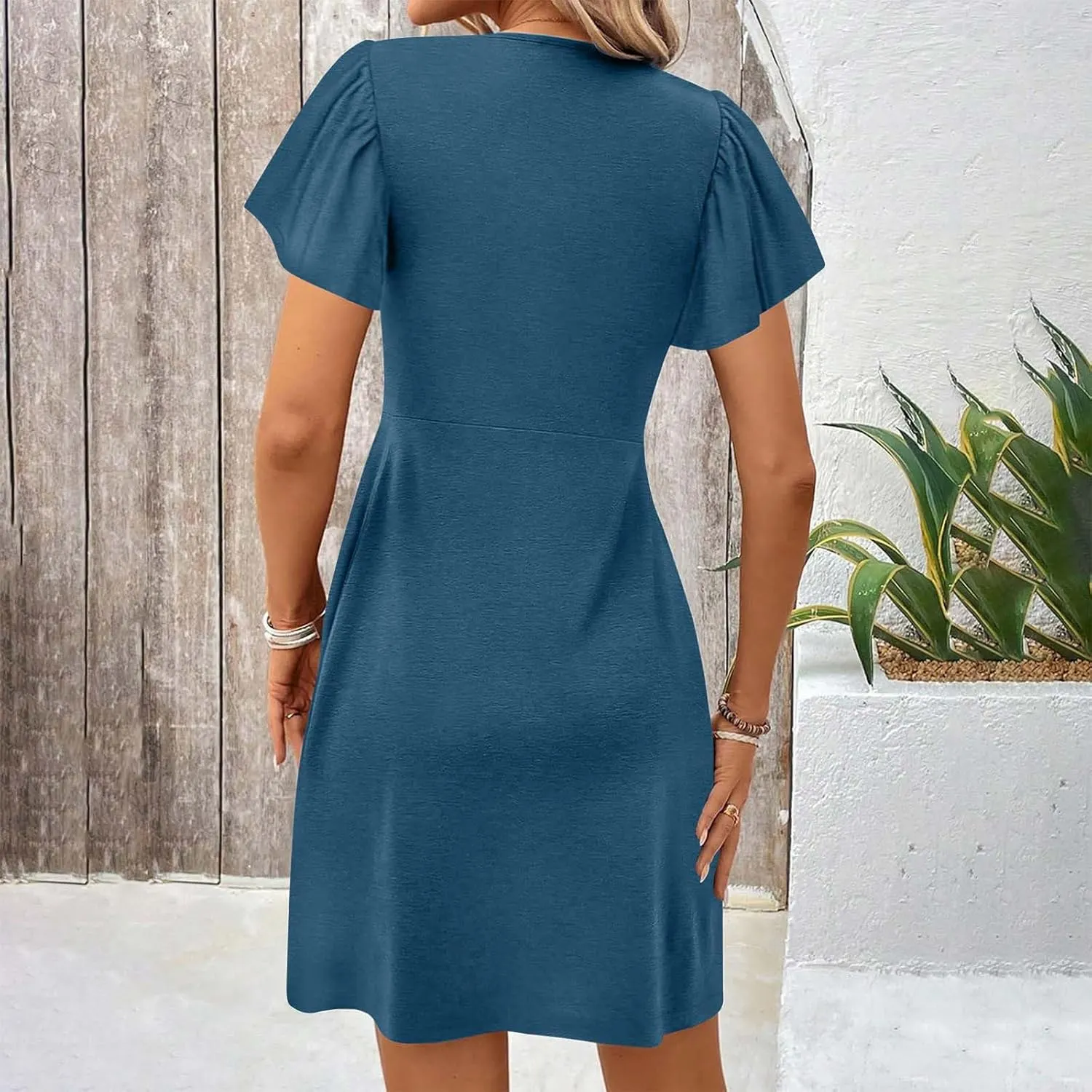 Women's Casual Dresses 2025 Summer Short Sleeve Twist Front Sundress Empire Waist A-Line Ruched Mini Dresses