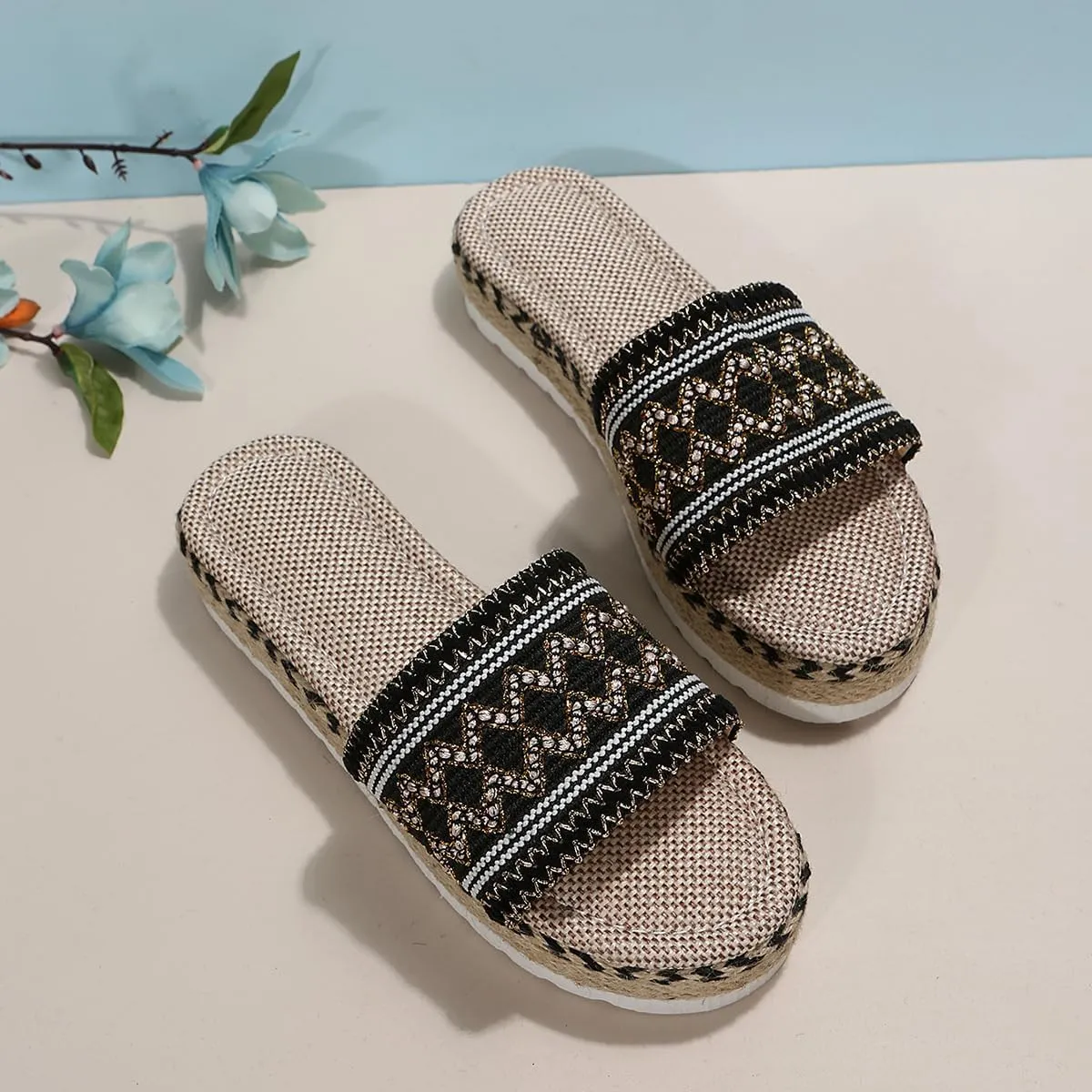 Women's Ethnic Style Thick Sole Woven Holiday Slippers, Hemp Rope Platform Slippers, Boho Ladies Braided Slippers, Casual Platform Sandals Relieve Foot Fatigue (Black,38)